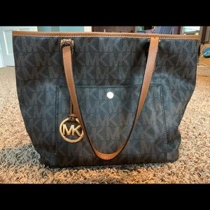 Michael Kors tote